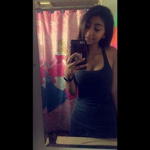 Meet your Posher, Aylin